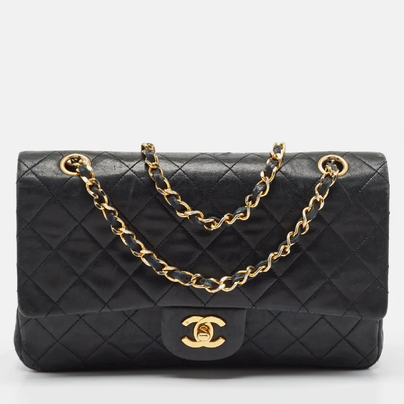 Shoulder bags with lightweight nylon for ease -Chanel Black Quilted Leather Medium Vintage Classic Double Flap Bag