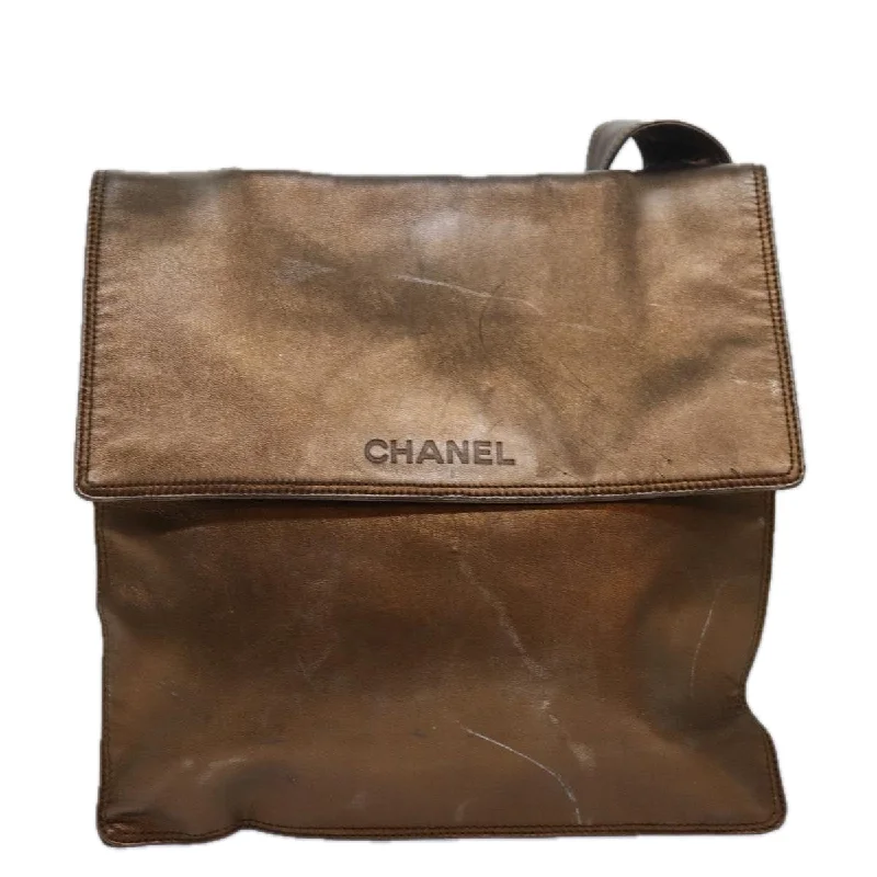 Shoulder bags with thick straps for durability -Chanel League  Leather Shoulder Bag (Pre-Owned)