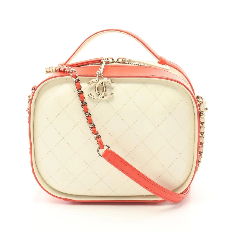 Shoulder bags with pastel colors for softness -Chanel Leather Shoulder Bag White/Red