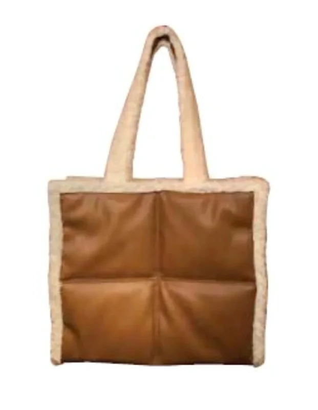 Women's Quilted Shopper With Shearling Trim In Camel