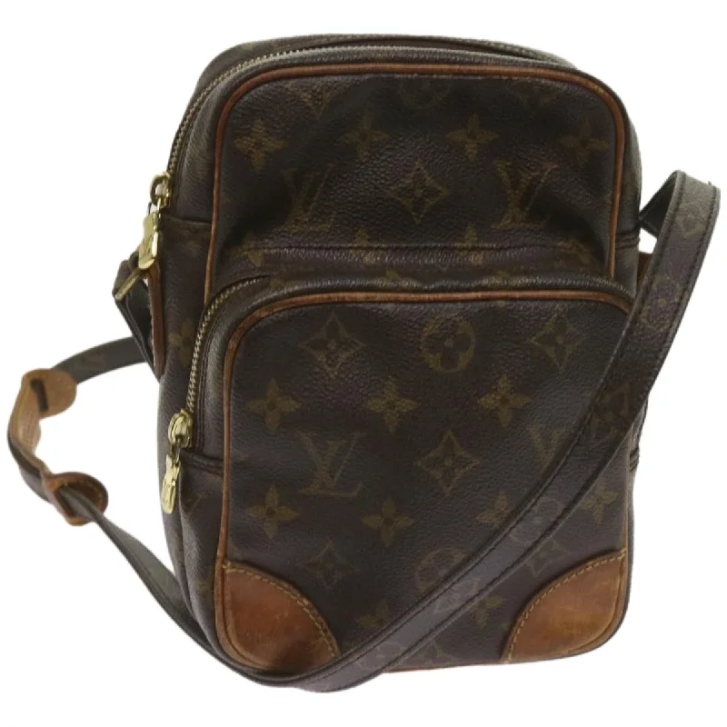 Shoulder bags with floral embroidery for detail -Louis Vuitton Amazon  Canvas Shoulder Bag (Pre-Owned)