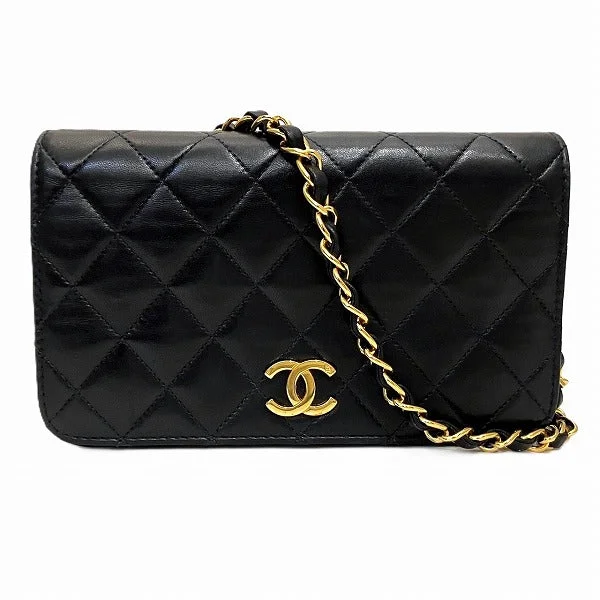 Shoulder bags with abstract art for uniqueness -Chanel Mini Matelasse Shoulder Bag