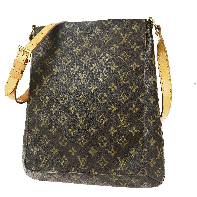 Shoulder bags with sleek hardware for sophistication -Louis Vuitton Musette  Canvas Shoulder Bag (Pre-Owned)