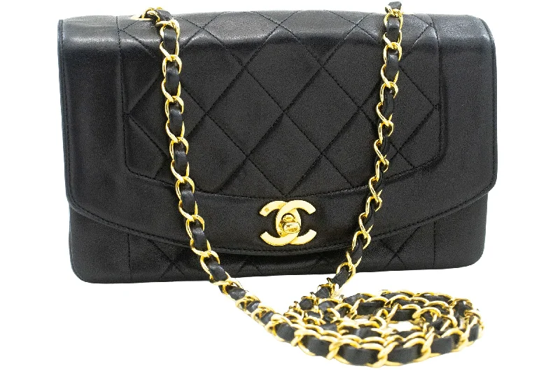 Shoulder bags with tropical prints for summer -Chanel Diana  Leather Shoulder Bag (Pre-Owned)