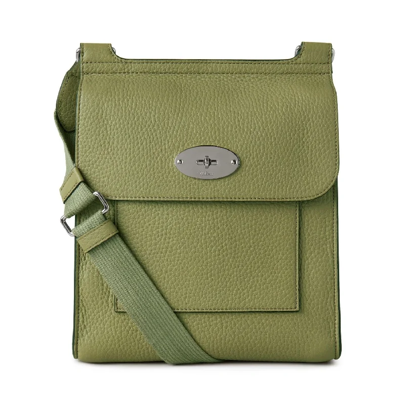 Handle bags with sleek zippers for closure -Mulberry Antony